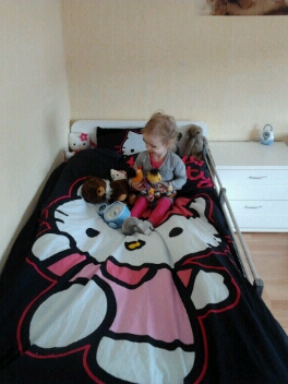 Gwen en haar Hello Kitty dekbed